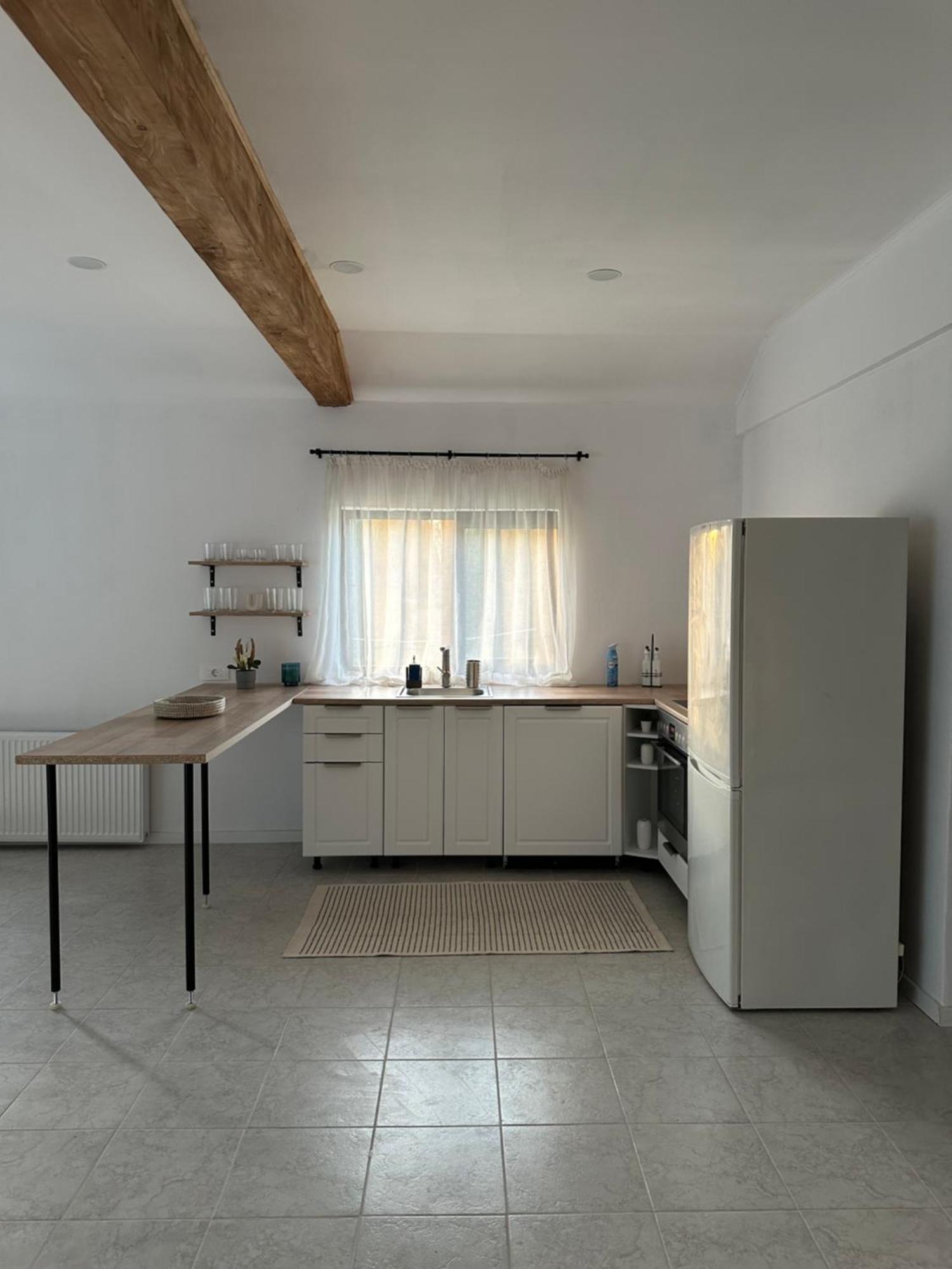 Cottage Bytheriver Arpasu de Sus Bagian luar foto