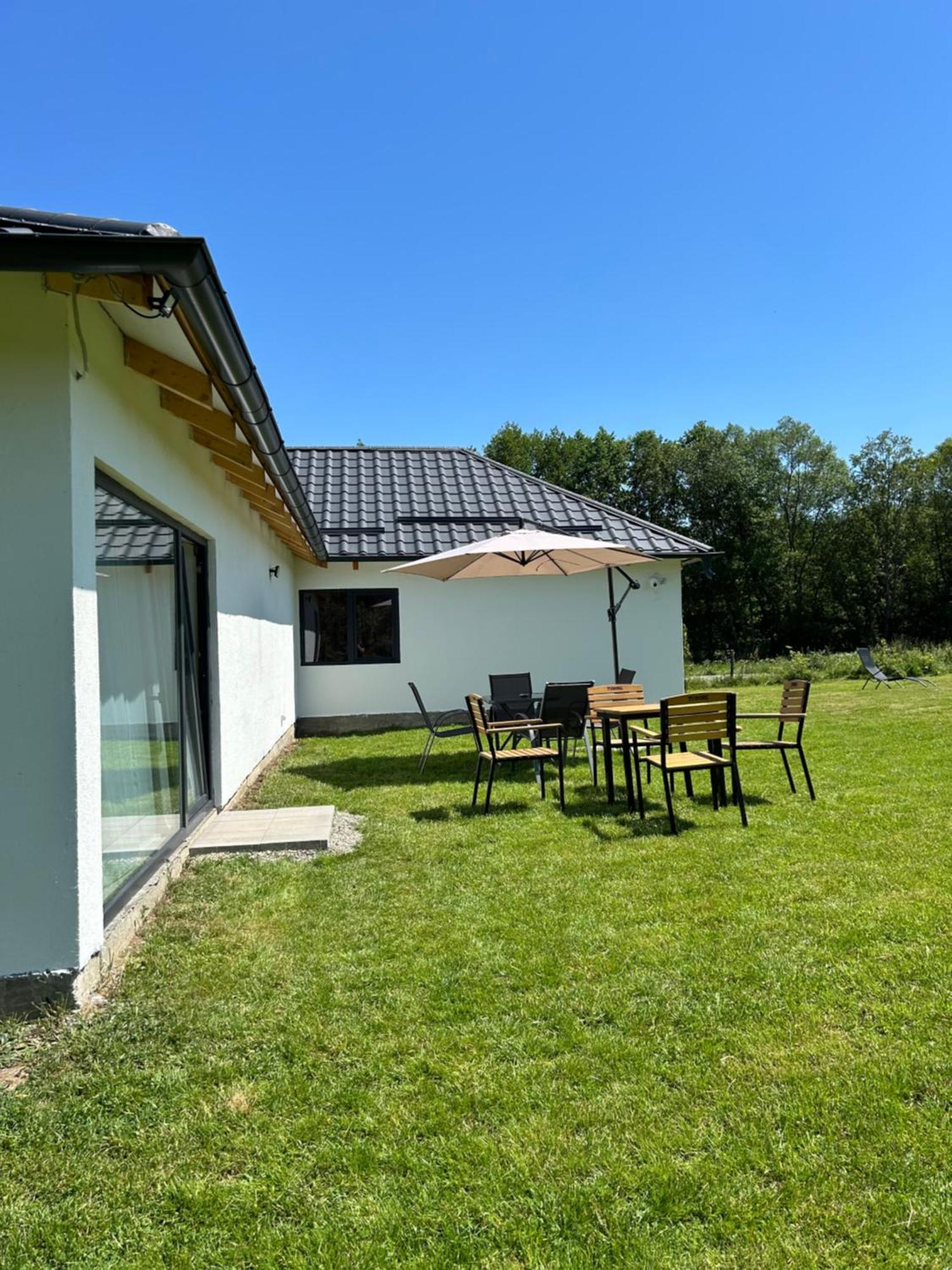 Cottage Bytheriver Arpasu de Sus Bagian luar foto